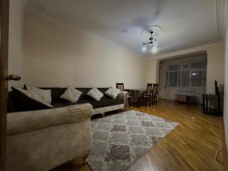 3 otaqlı köhnə tikili - Neftçilər m. - 80 m²