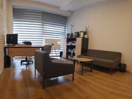 5 otaqlı ofis - İnşaatçılar m. - 300 m²