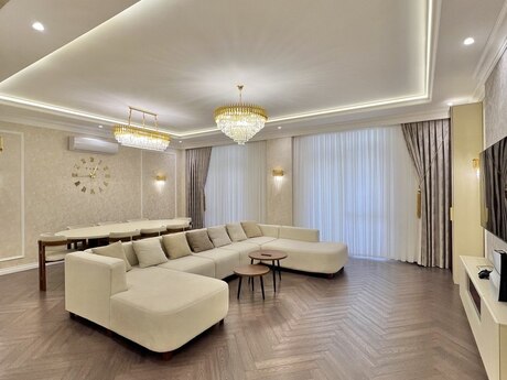 3-комн. новостройка - пос. 8-й мкр - 183 м²