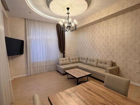 3 otaqlı yeni tikili - Ağ şəhər q. - 150 m²