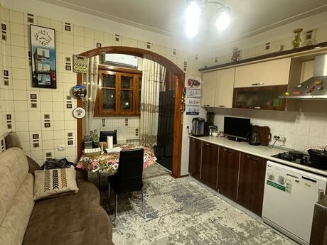 3 otaqlı köhnə tikili - Xalqlar Dostluğu m. - 85 m²