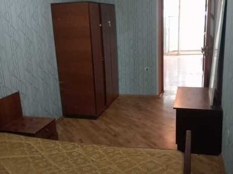 2 otaqlı köhnə tikili - Elmlər Akademiyası m. - 50 m²