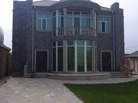 6 otaqlı həyət evi/bağ evi - Bilgəh q. - 300 m²