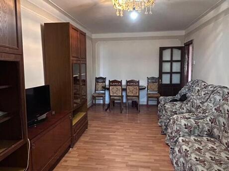 2 otaqlı köhnə tikili - Neftçilər m. - 50 m²