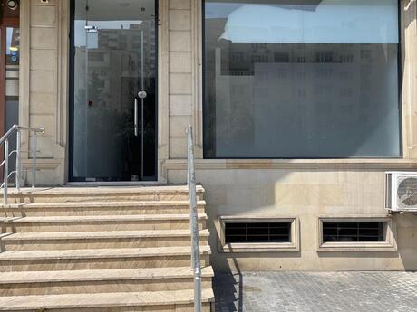 Obyekt - Şah İsmayıl Xətai m. - 100 m²