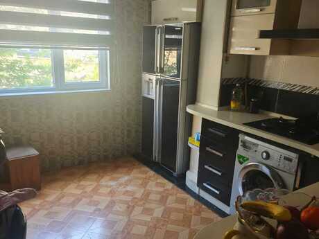 4 otaqlı köhnə tikili - Əhmədli q. - 105 m²