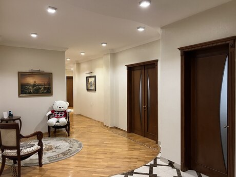 4 otaqlı yeni tikili - Nərimanov r. - 191 m²