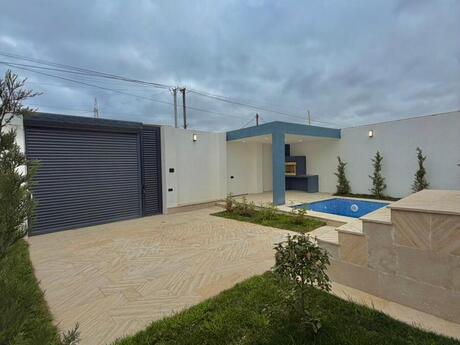 4 otaqlı həyət evi/bağ evi - Mərdəkan q. - 150 m²