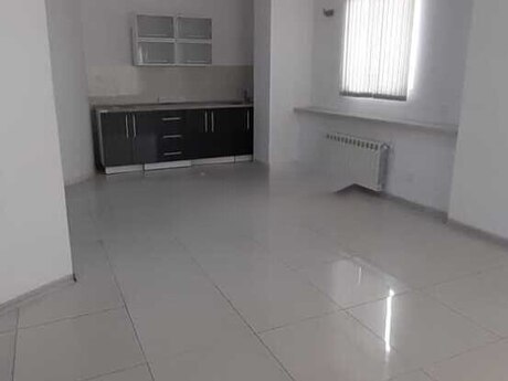 Obyekt - Xalqlar Dostluğu m. - 150 m²