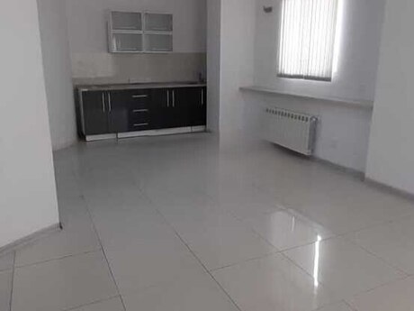 Obyekt - Xalqlar Dostluğu m. - 150 m²