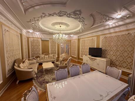 3 otaqlı yeni tikili - 28 May m. - 140 m²