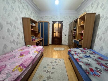 4 otaqlı köhnə tikili - Neftçilər m. - 110 m²