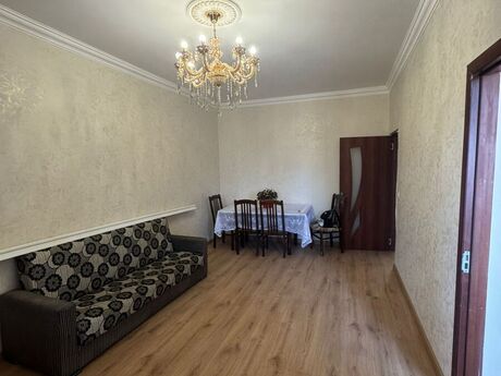 2 otaqlı köhnə tikili - Memar Əcəmi m. - 45 m²