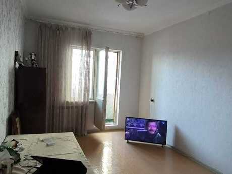 3 otaqlı köhnə tikili - Xalqlar Dostluğu m. - 90 m²
