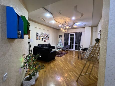 3 otaqlı yeni tikili - 28 May m. - 160 m²