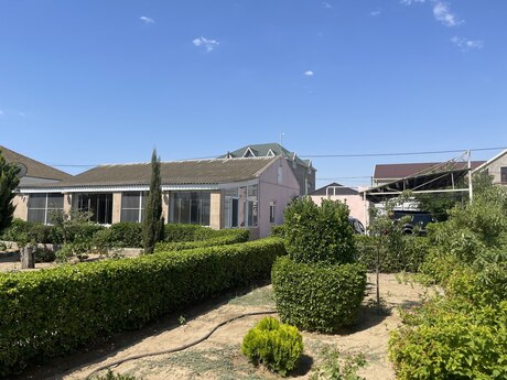 3 otaqlı həyət evi/bağ evi - Maştağa q. - 130 m²