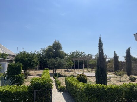 3 otaqlı həyət evi/bağ evi - Maştağa q. - 130 m²