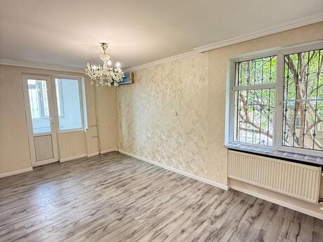 3 otaqlı köhnə tikili - Nəriman Nərimanov m. - 70 m²