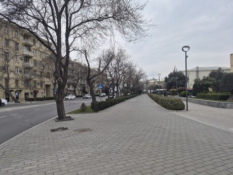 3 otaqlı köhnə tikili - Elmlər Akademiyası m. - 85 m²