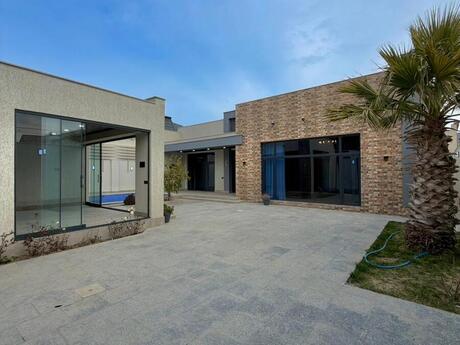 4 otaqlı həyət evi/bağ evi - Mərdəkan q. - 180 m²