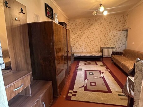 2 otaqlı köhnə tikili - Əhmədli m. - 40 m²