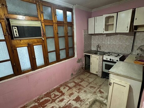 2 otaqlı həyət evi/bağ evi - Bakıxanov q. - 80 m²