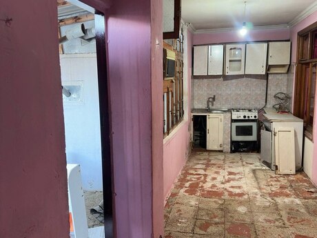 2 otaqlı həyət evi/bağ evi - Bakıxanov q. - 80 m²