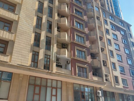 3 otaqlı yeni tikili - 28 May m. - 160 m²