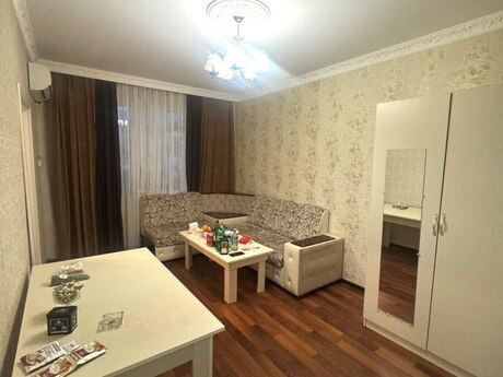 2 otaqlı köhnə tikili - Memar Əcəmi m. - 40 m²