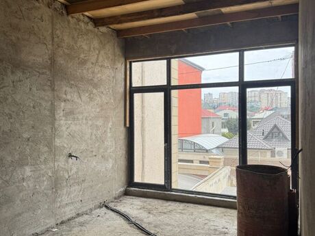 4 otaqlı həyət evi/bağ evi - Nəsimi m. - 141 m²