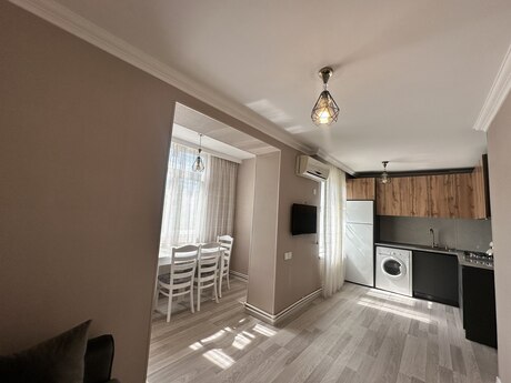2 otaqlı köhnə tikili - Gənclik m. - 65 m²