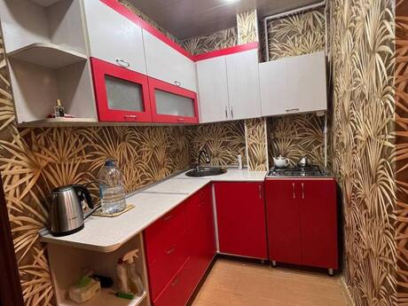 2 otaqlı köhnə tikili - Həzi Aslanov m. - 45 m²