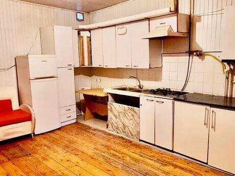 3-комн. дом/дача - м. Кара Караев - 80 м²