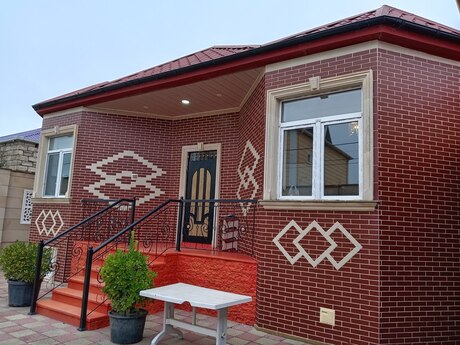 3 otaqlı həyət evi/bağ evi - Qala q. - 120 m²