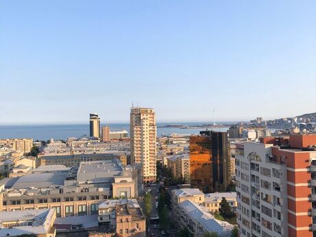 3 otaqlı yeni tikili - 28 May m. - 180 m²