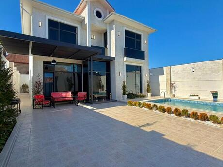 5 otaqlı həyət evi/bağ evi - Şüvəlan q. - 240 m²