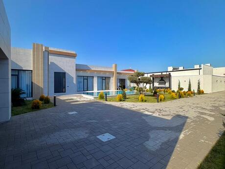5 otaqlı həyət evi/bağ evi - Mərdəkan q. - 260 m²