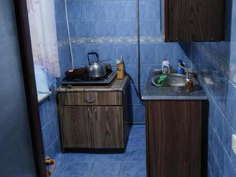 2 otaqlı köhnə tikili - 7-ci mikrorayon q. - 42 m²