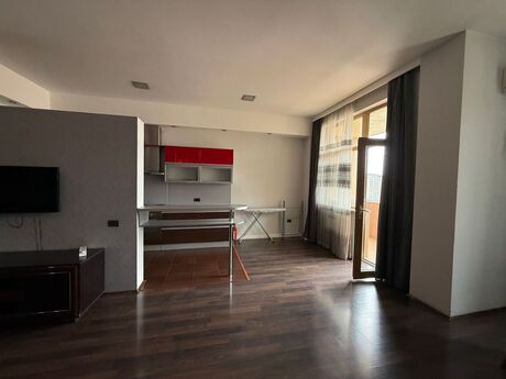 4 otaqlı yeni tikili - 28 May m. - 136 m²