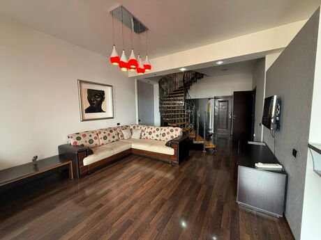 4 otaqlı yeni tikili - 28 May m. - 136 m²