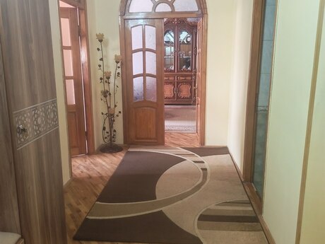 4 otaqlı həyət evi/bağ evi - Binə q. - 200 m²
