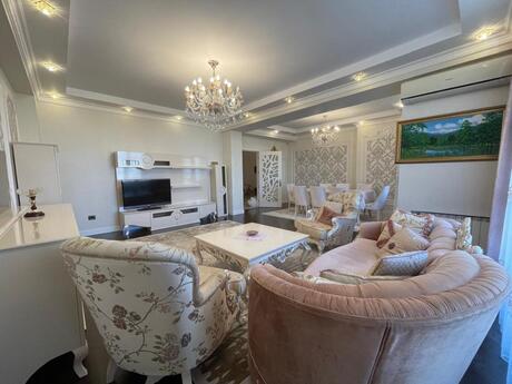 4 otaqlı yeni tikili - İçəri Şəhər m. - 240 m²