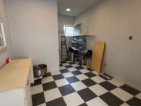Obyekt - Elmlər Akademiyası m. - 72 m²