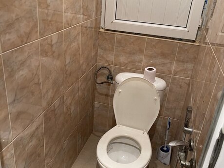2 otaqlı köhnə tikili - Azadlıq Prospekti m. - 50 m²