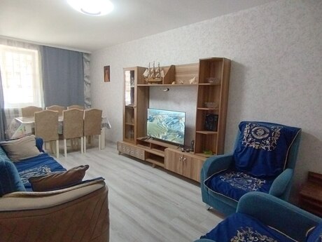 2 otaqlı köhnə tikili - Bayıl q. - 55 m²