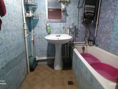 4 otaqlı köhnə tikili - Bakıxanov q. - 100 m²