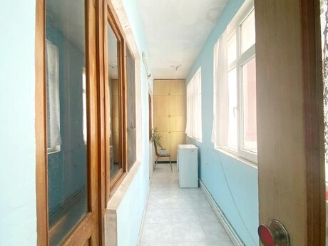 4 otaqlı köhnə tikili - Qara Qarayev m. - 110 m²