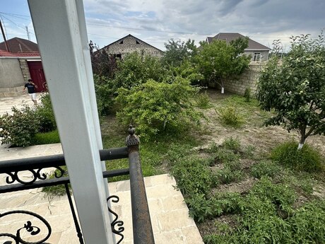 5 otaqlı həyət evi/bağ evi - Xaçmaz - 260 m²
