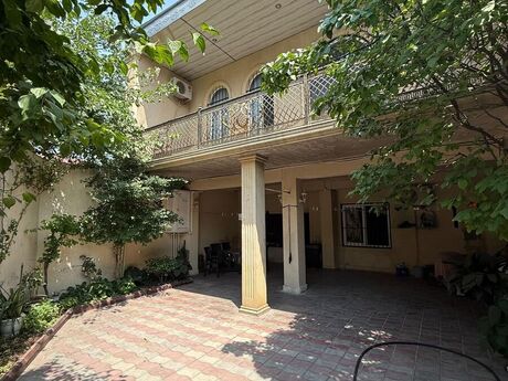 5 otaqlı həyət evi/bağ evi - Azadlıq Prospekti m. - 180 m²