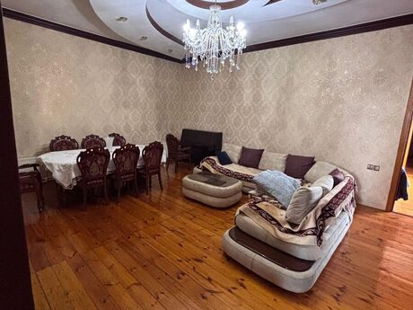 5 otaqlı həyət evi/bağ evi - Azadlıq Prospekti m. - 180 m²